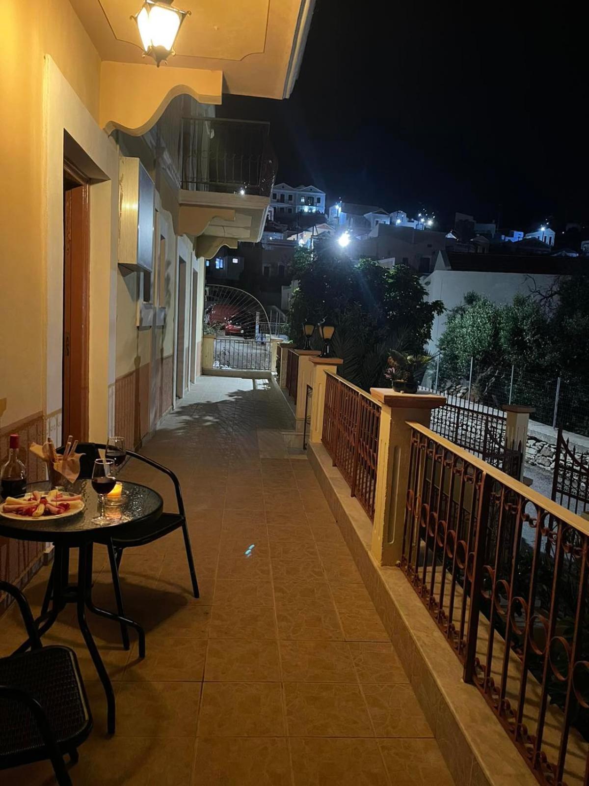 סימי Villa Pinotsi מראה חיצוני תמונה